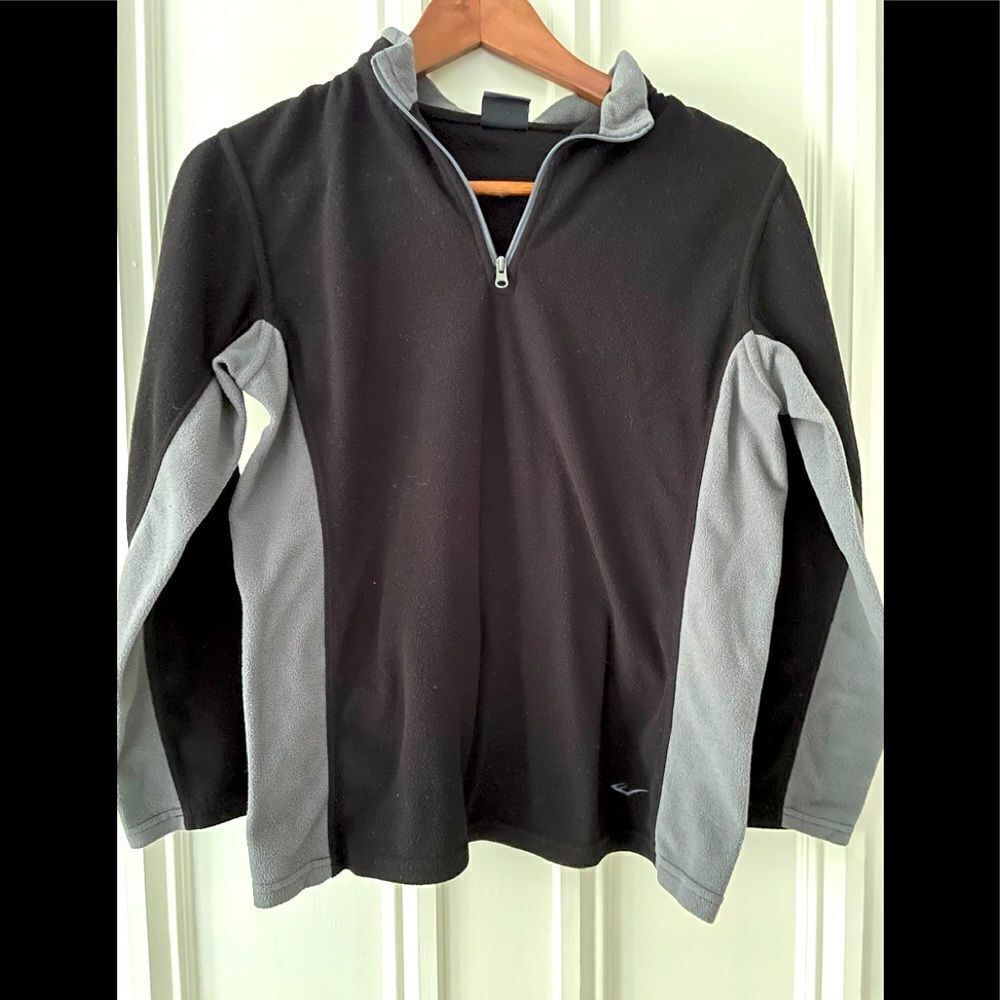 Everlast black and Gray quarter zip fleece top M 10-12